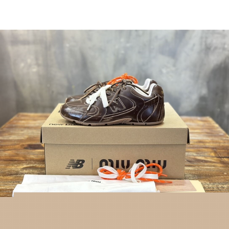 Miu Miu Casual Shoes